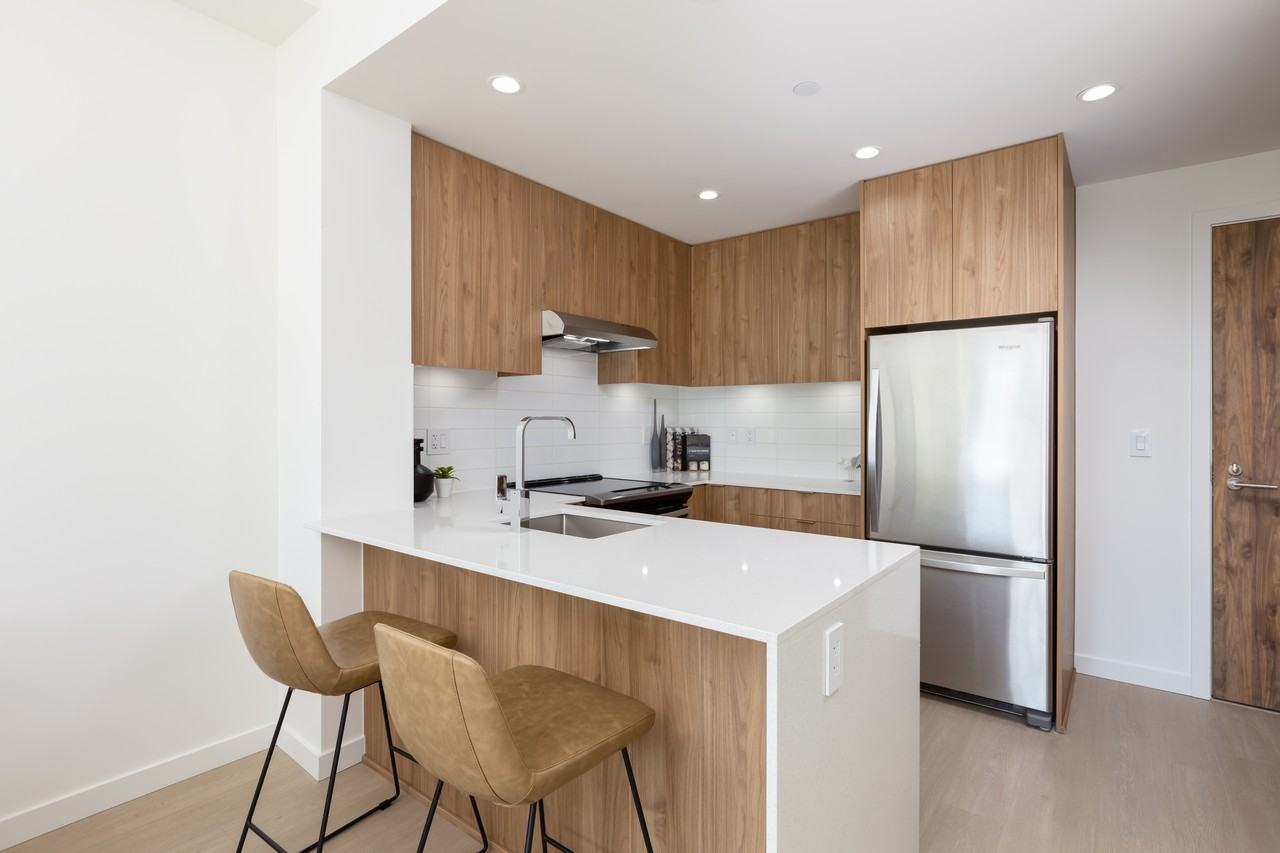 Rent Suter Brook in Suter Brook Village - Photo 6 of 11