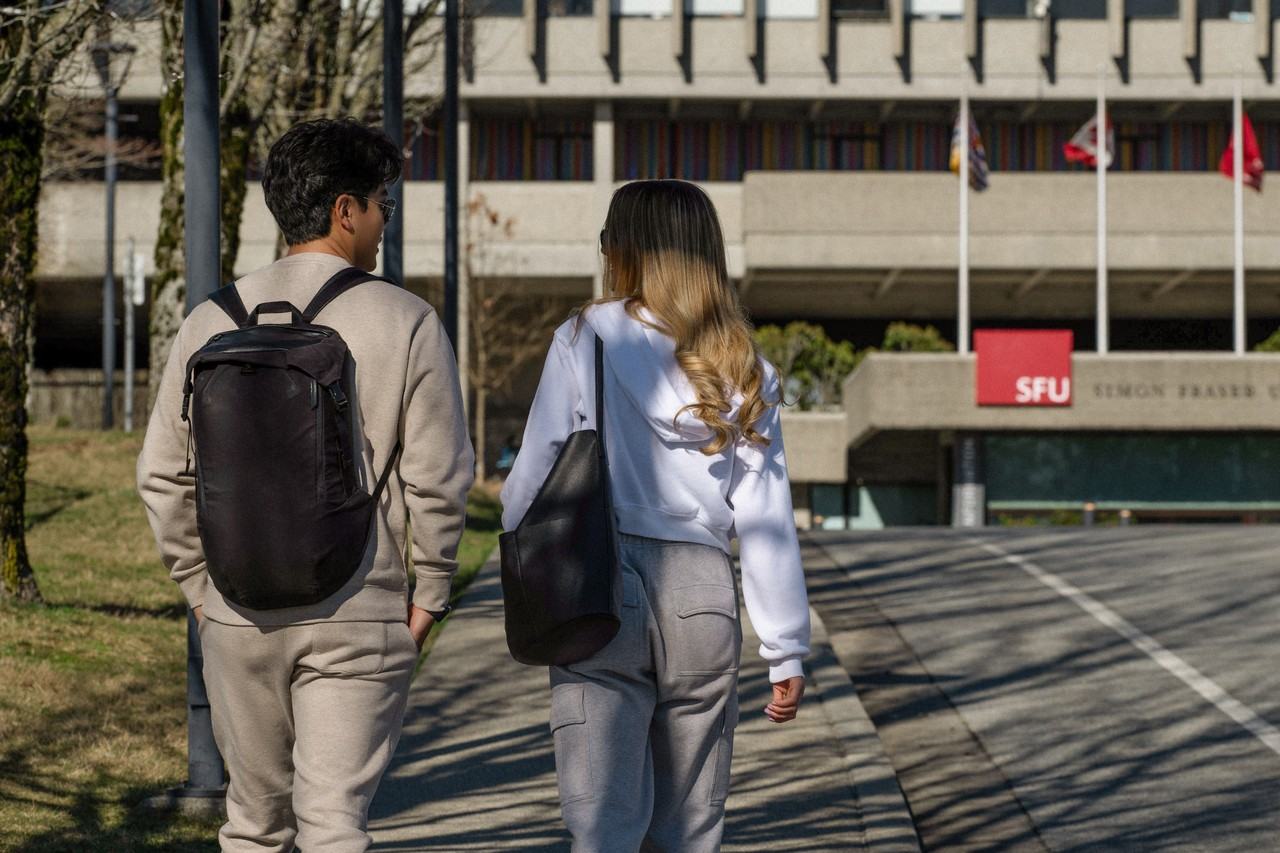 641 Claremont - Photo 5 of 50