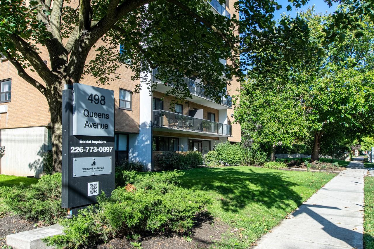 498 Queens Avenue - Photo 7 of 9