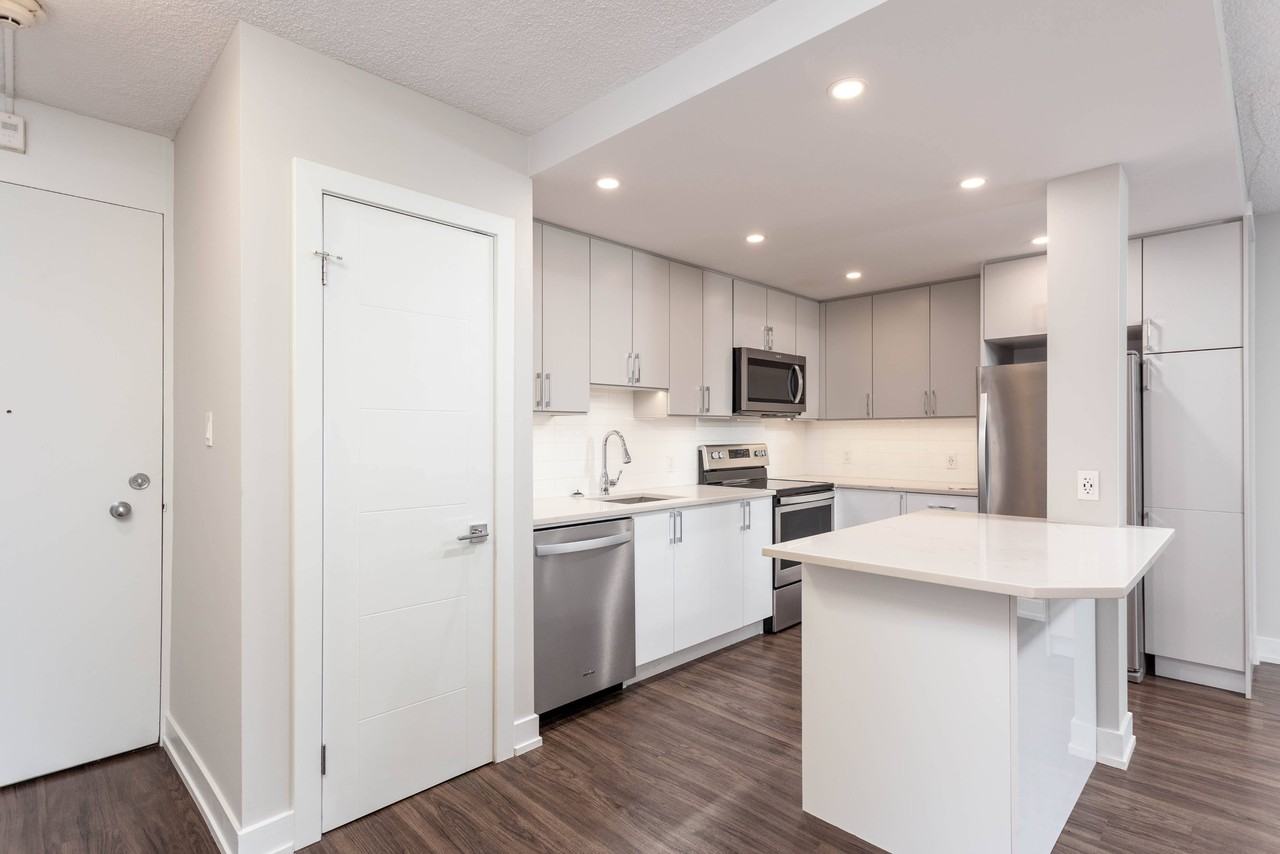 The Mansions - Photo 5 of 20