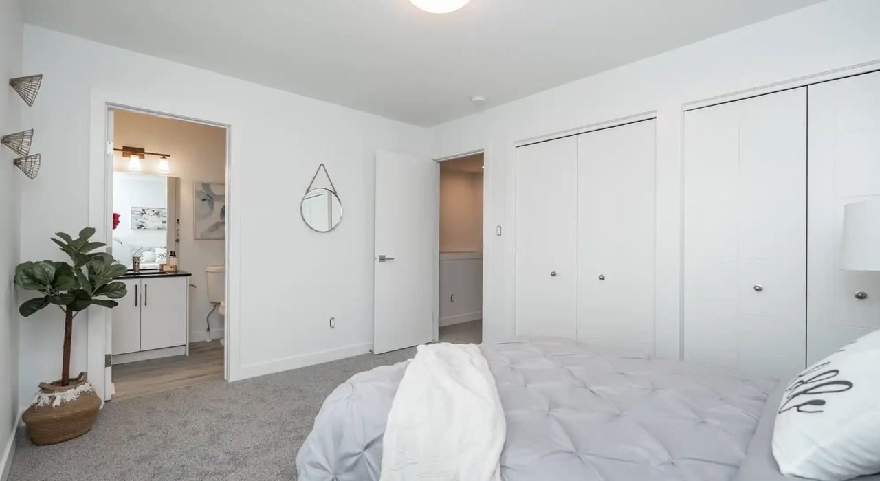 1499 Magnus Avenue - Photo 7 of 8