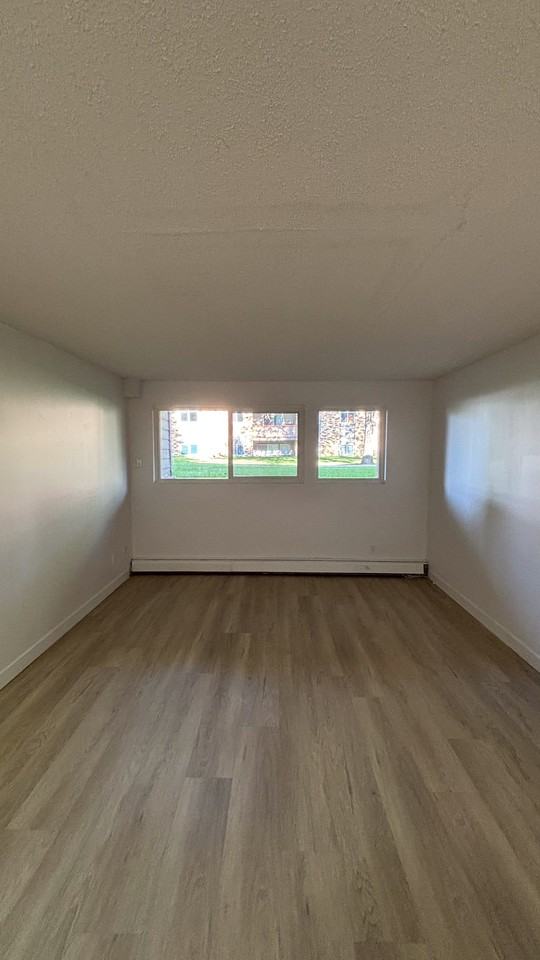 Woodsmere Apartments - Photo 4 of 30