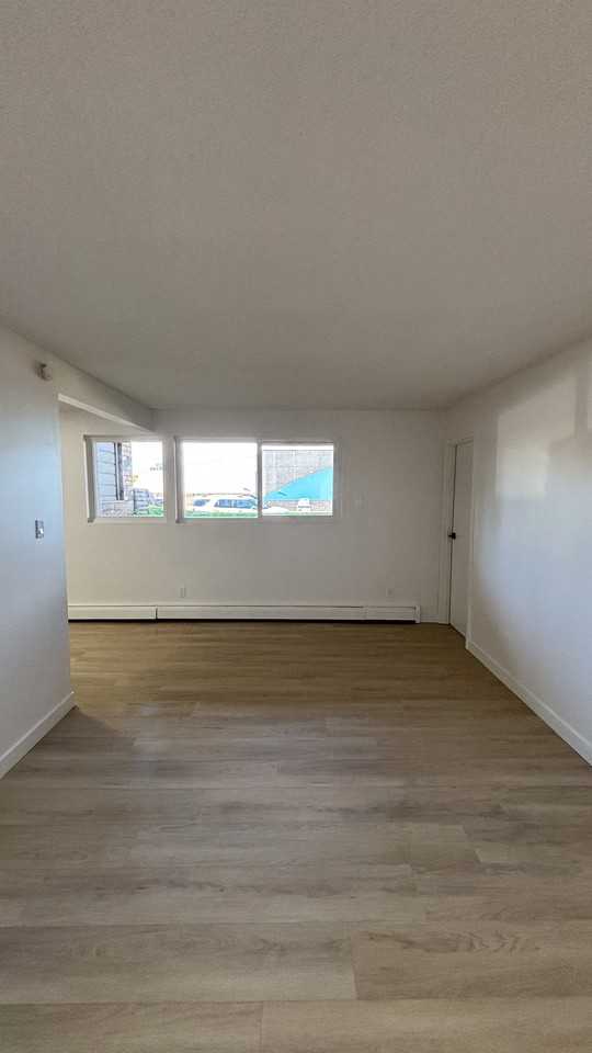 Woodsmere Apartments - Photo 7 of 30