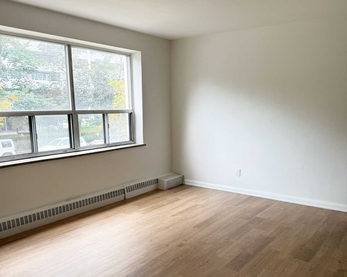 44 Balliol Street - Photo 3 of 4