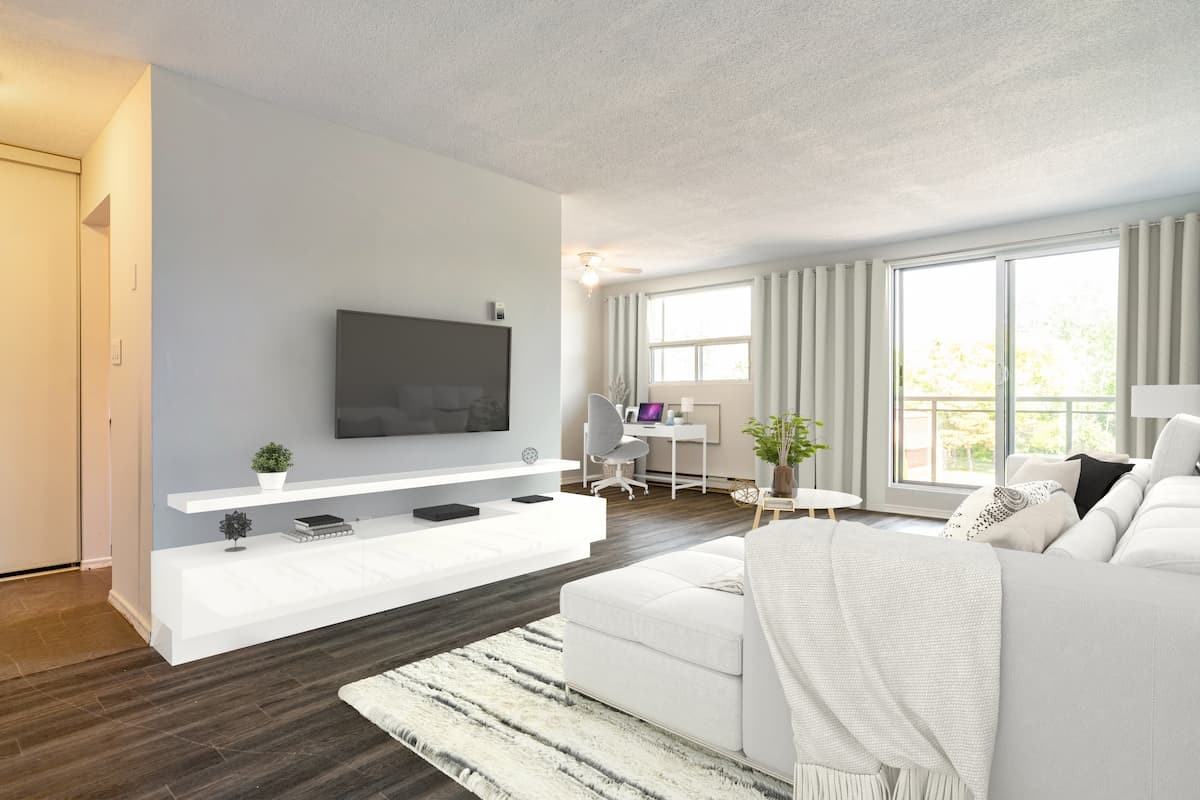 Pontiac Court Highrise - Photo 4 of 15