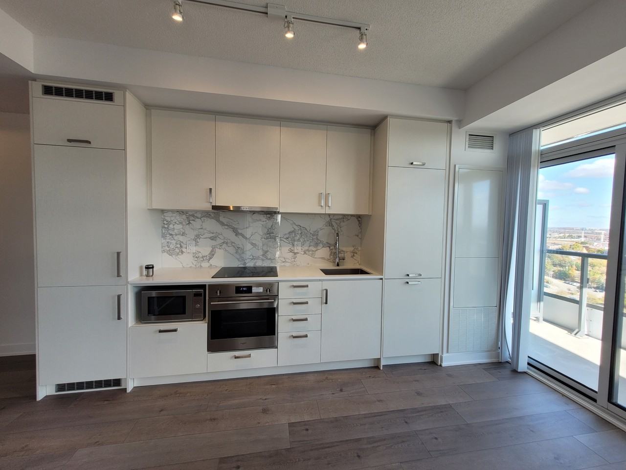 Mobilio - Photo 6 of 50