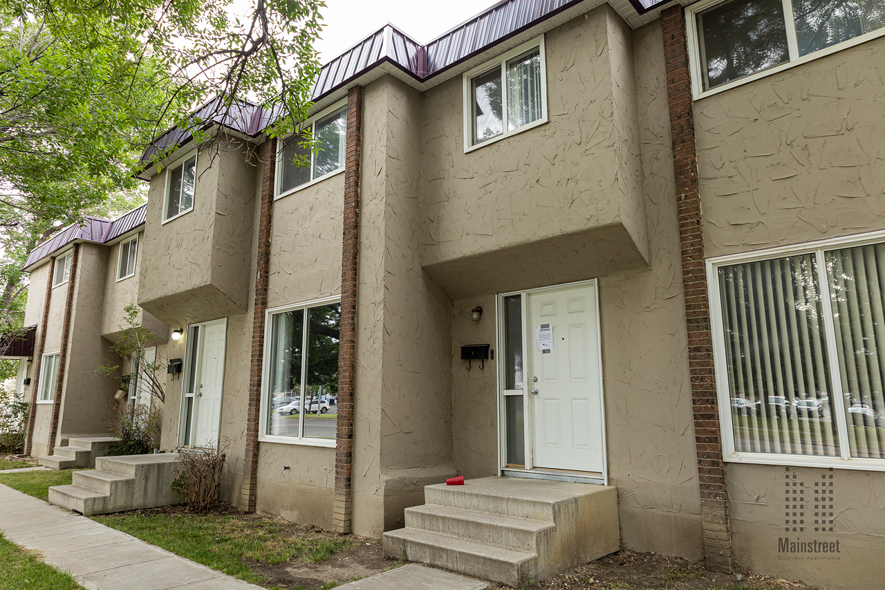 University Townhomes - Photo 7 of 17