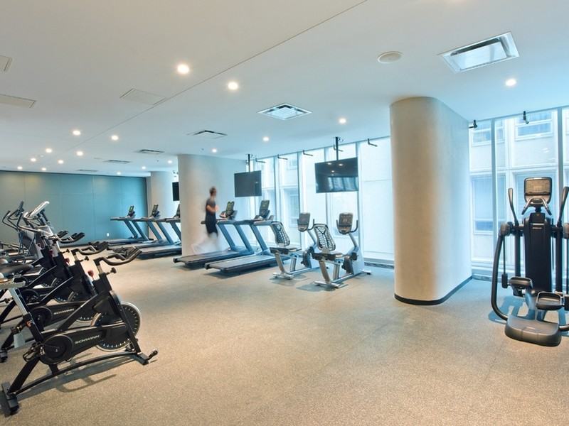 1 Square Phillips - Photo 7 of 33