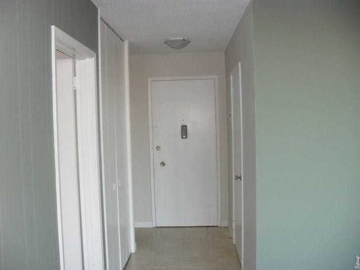 Crestview Apartments - Photo 6 of 9