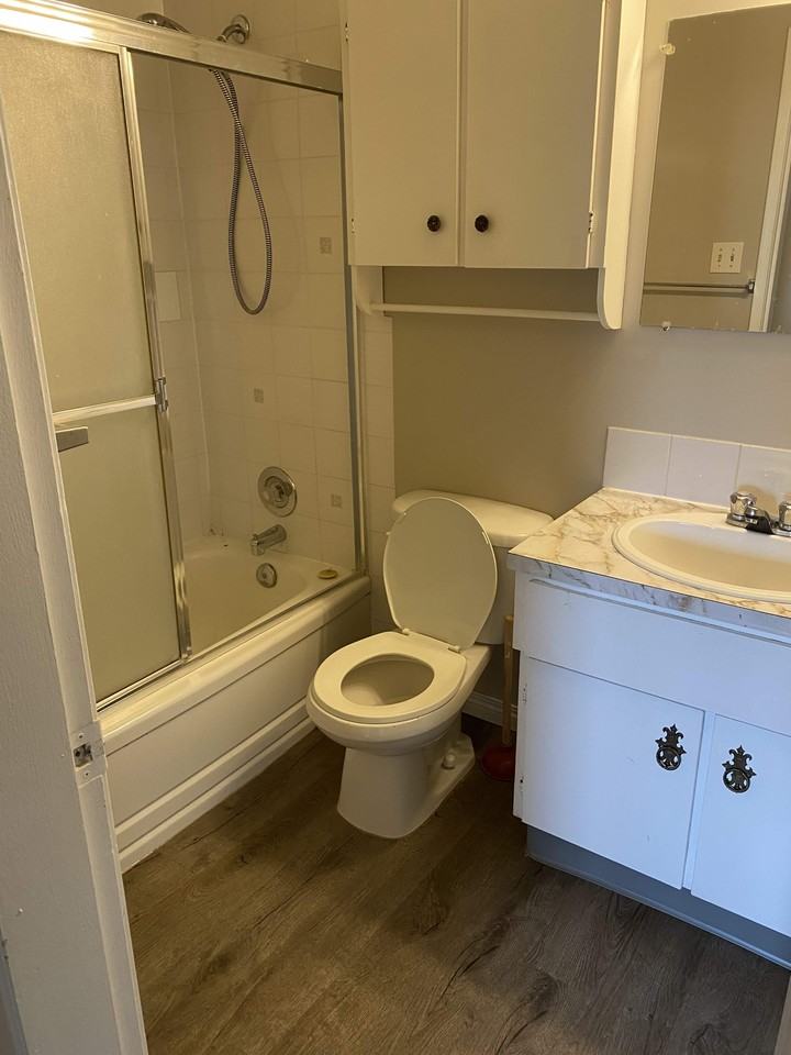 Queenland Apartment - Photo 3 of 9