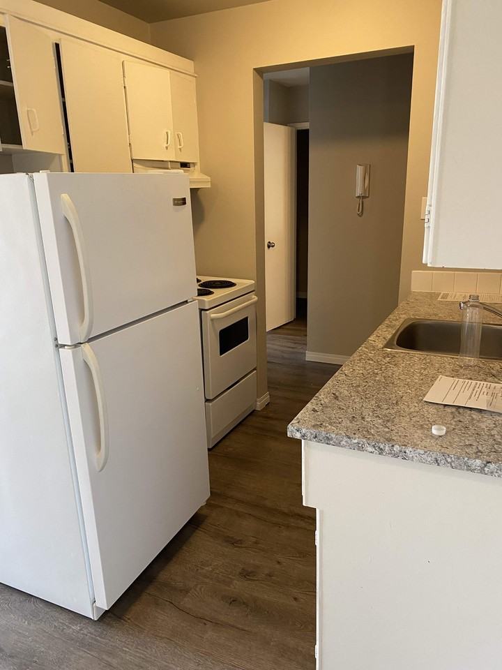 Queenland Apartment - Photo 4 of 9