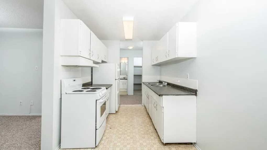 San Carlos Place - Photo 4 of 9