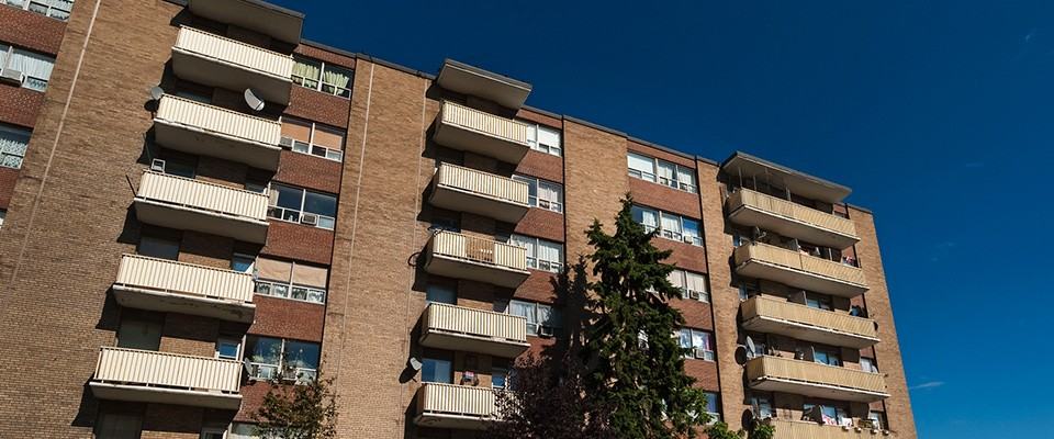 Bel Manor Apartments - Photo 2 of 7