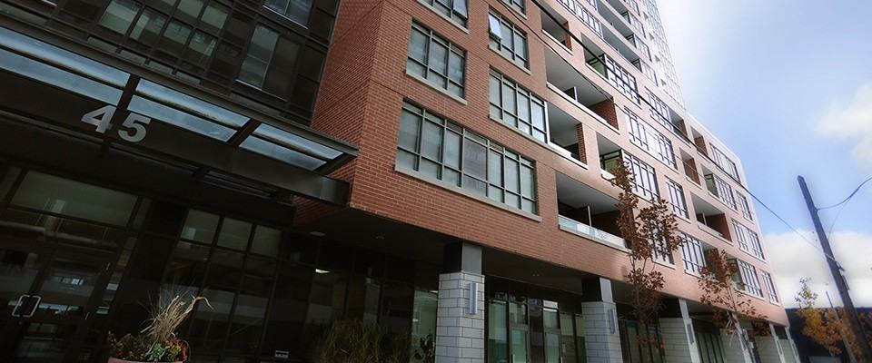 WESTQ - Photo 2 of 37