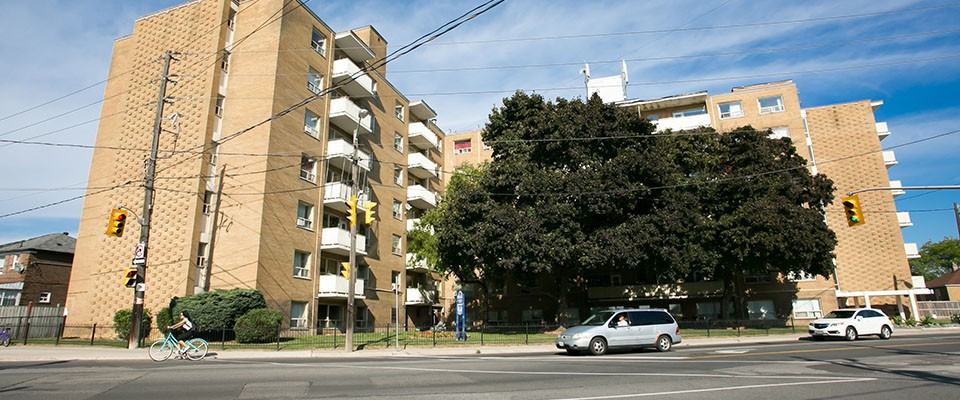 Collegiate Court - Photo 5 of 6