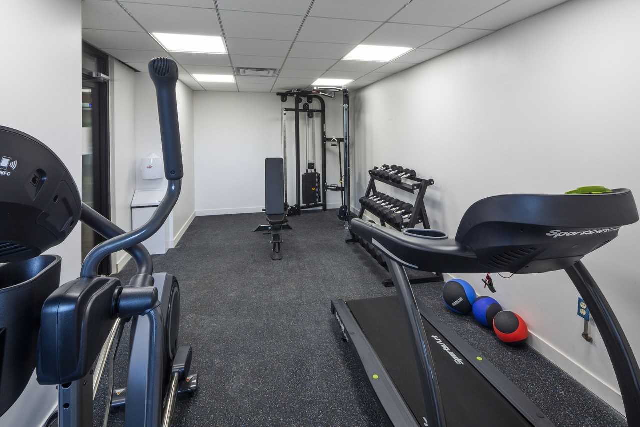 Robin Hood Apartments - Photo 5 of 13