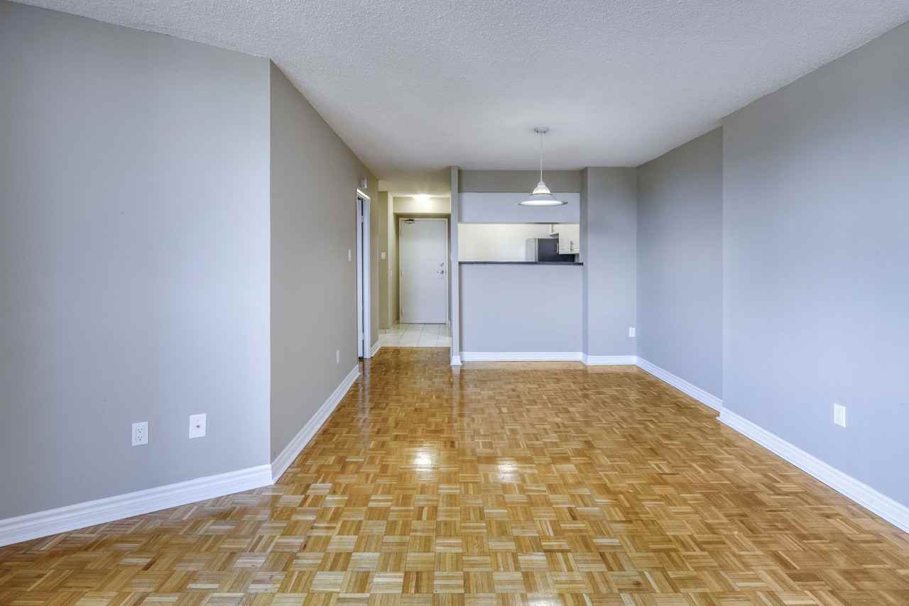 Robin Hood Apartments - Photo 5 of 13