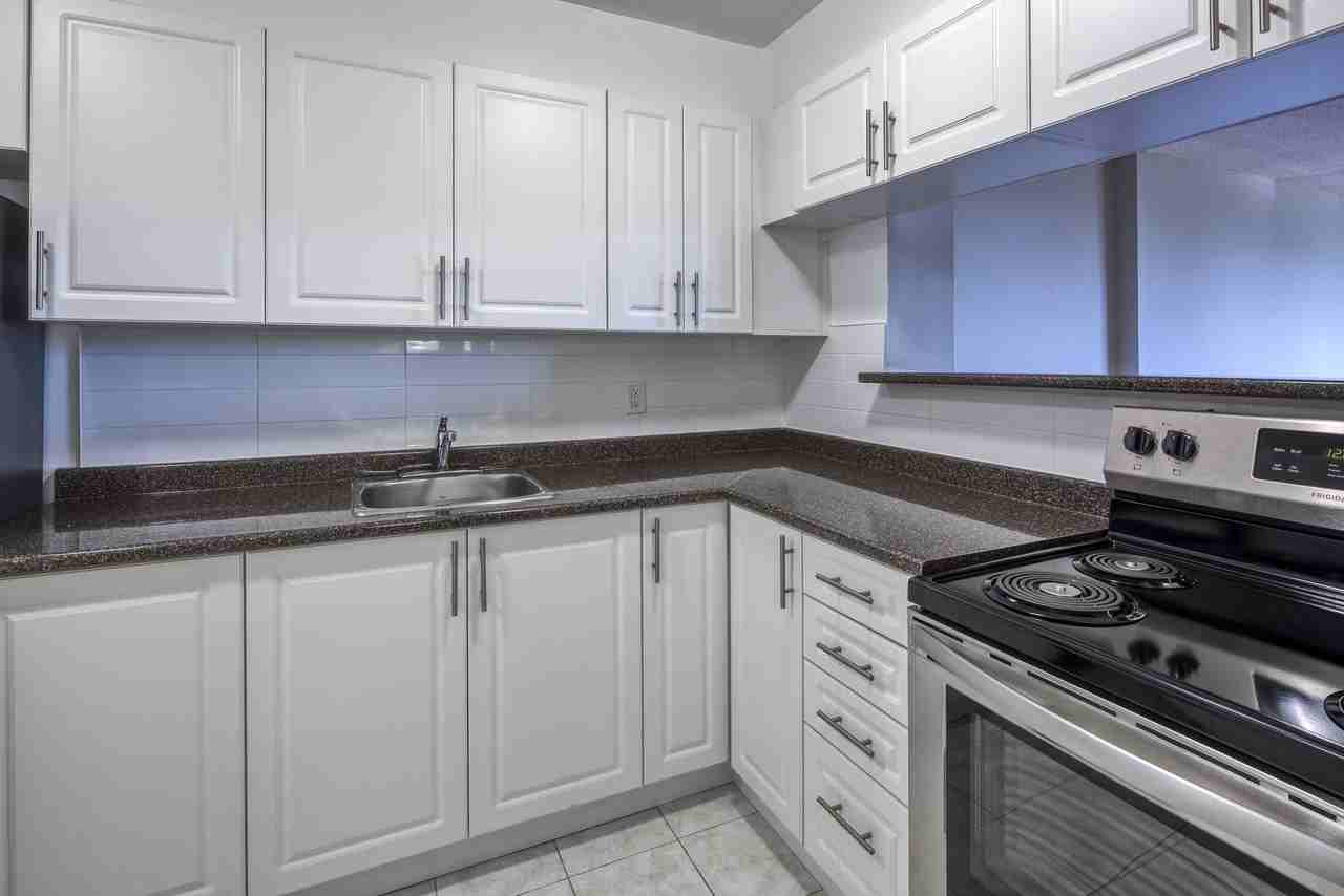 Robin Hood Apartments - Photo 6 of 13