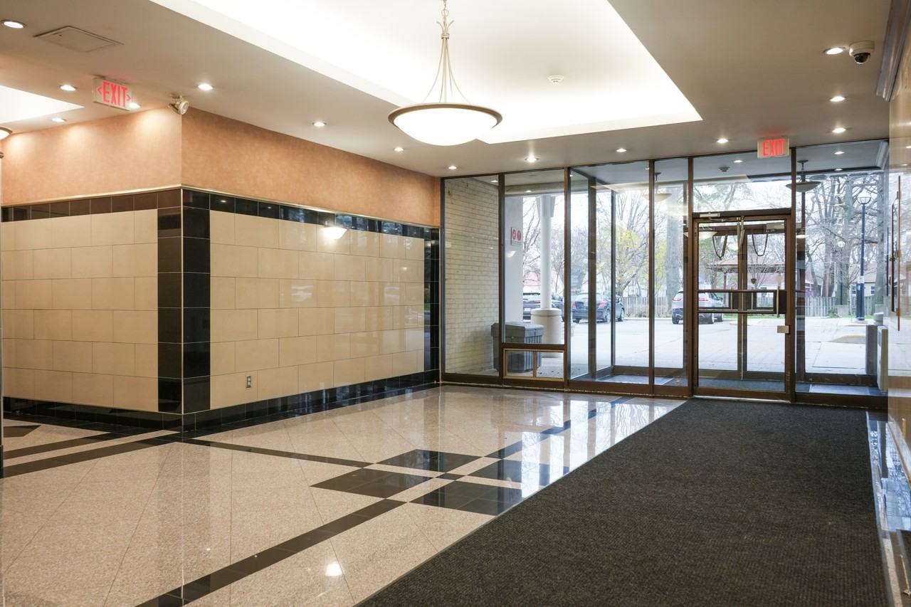 Residences of Harding Square - Photo 6 of 15