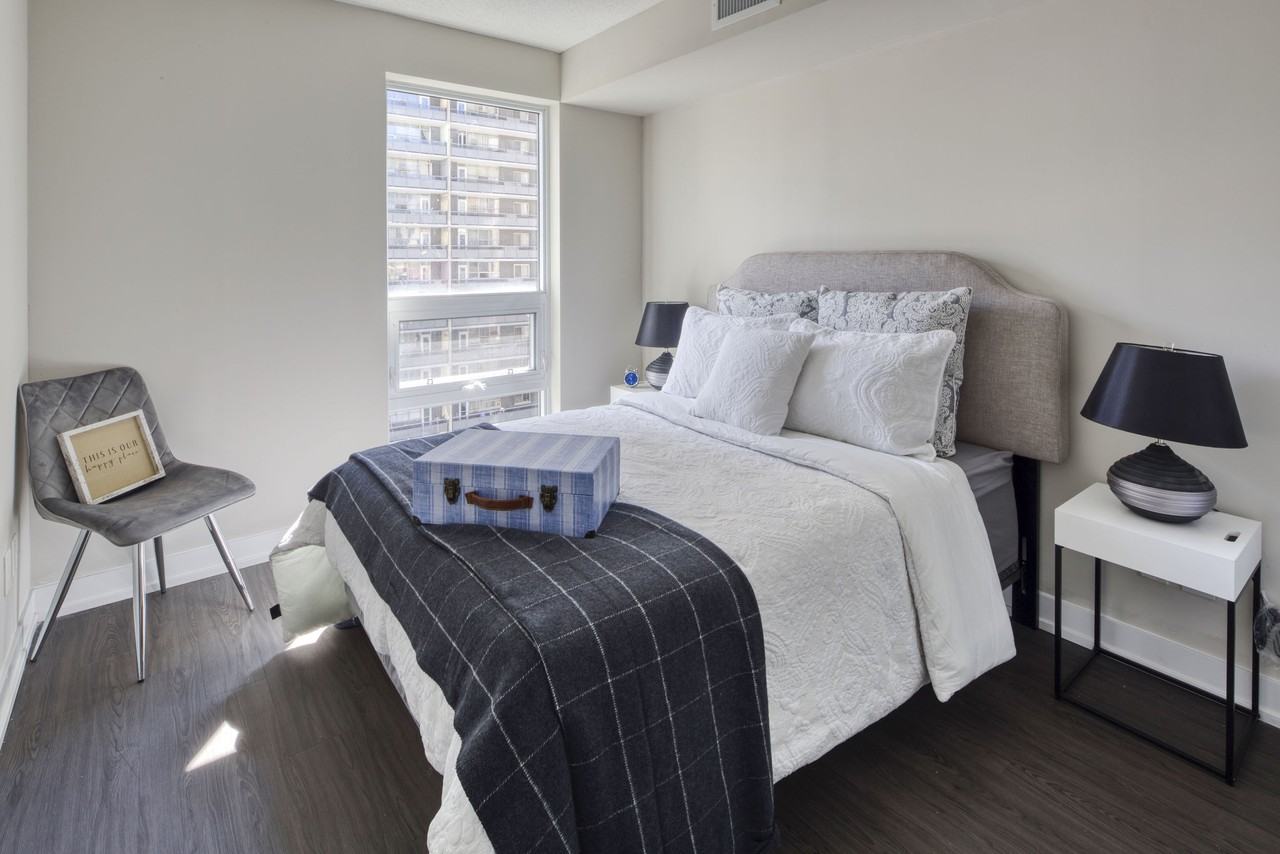 561 Sherbourne - Photo 2 of 15