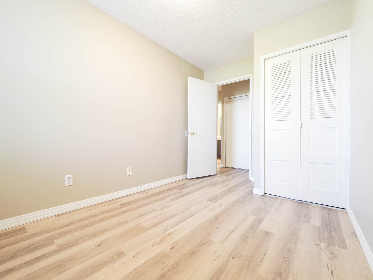 Ermineskin House - Photo 6 of 10