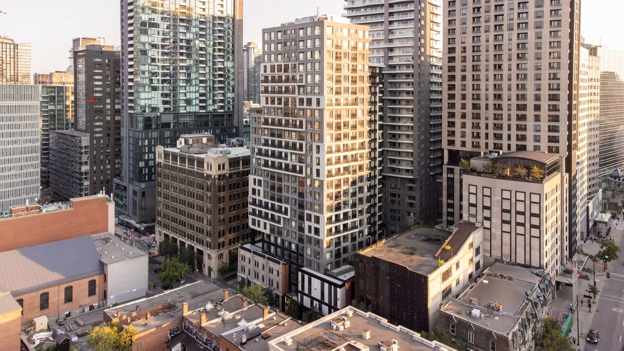 Loxley Quartier des Spectacles - Photo 3 of 34