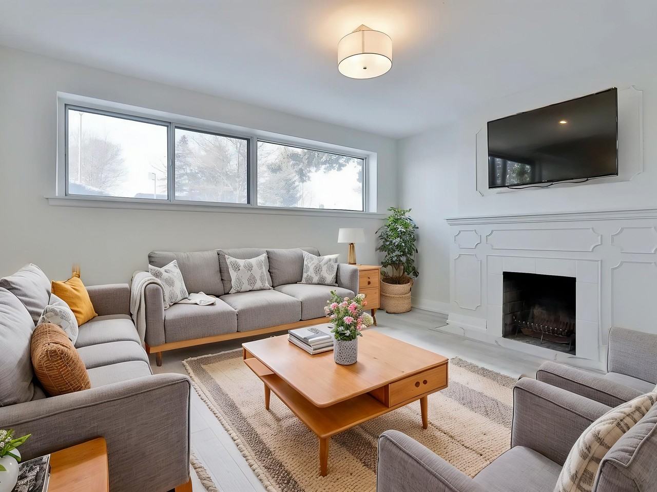 251-285 The West Mall - Photo 3 of 18