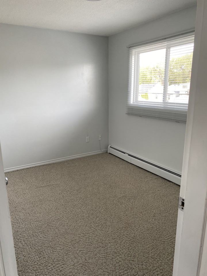 Vista on 78th - 1 Month Free! - Photo 4 of 21