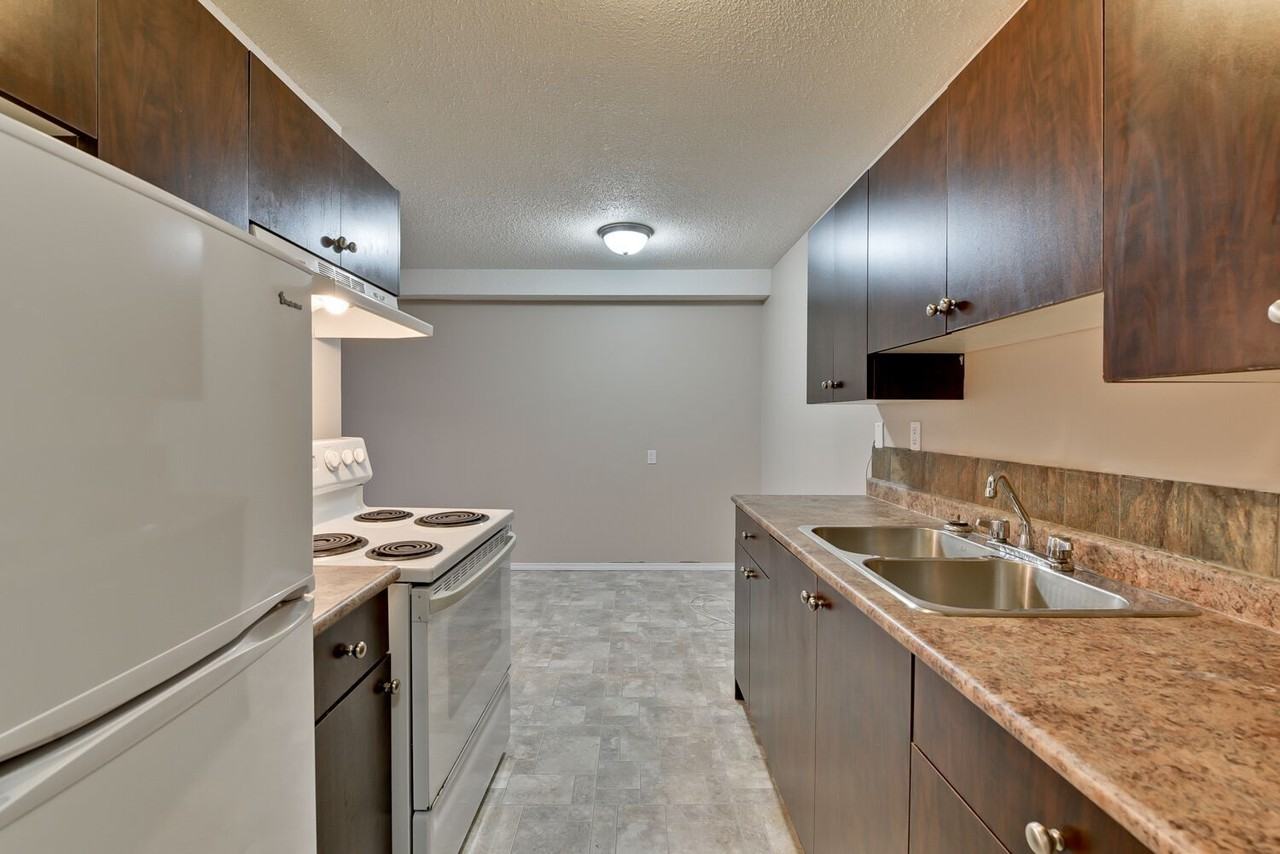 MacKenzie Apartments - Photo 4 of 18