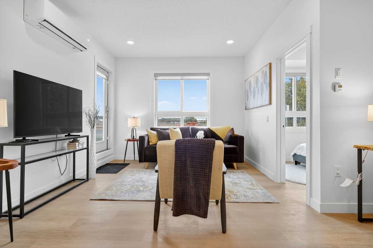 Orchards 66 Apartment - Photo 5 of 29