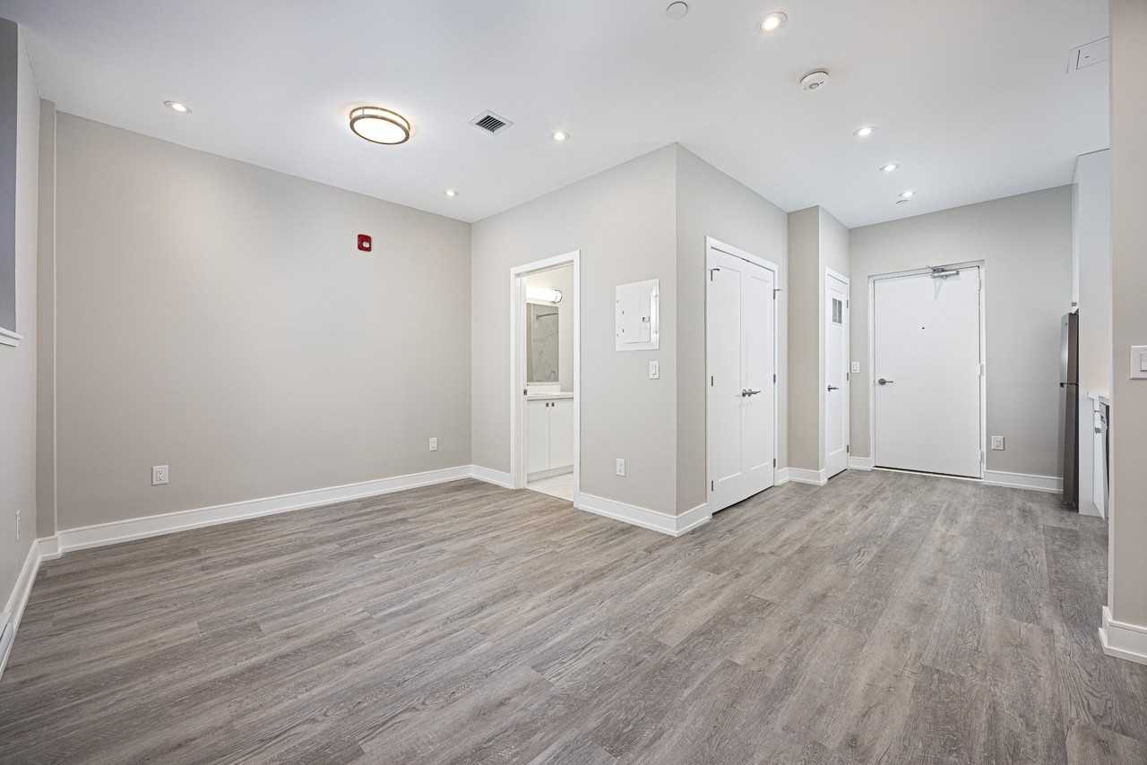 Tyndall Tower - Photo 4 of 14