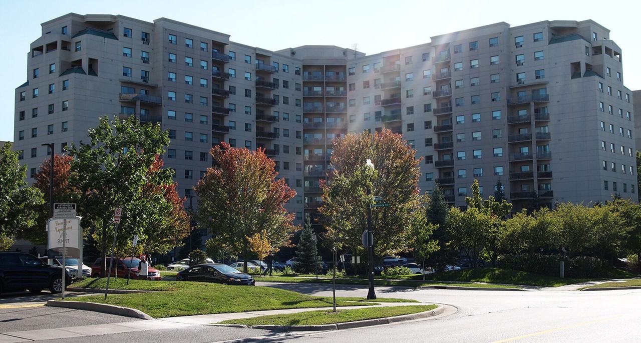 565 Proudfoot Place - Photo 3 of 21