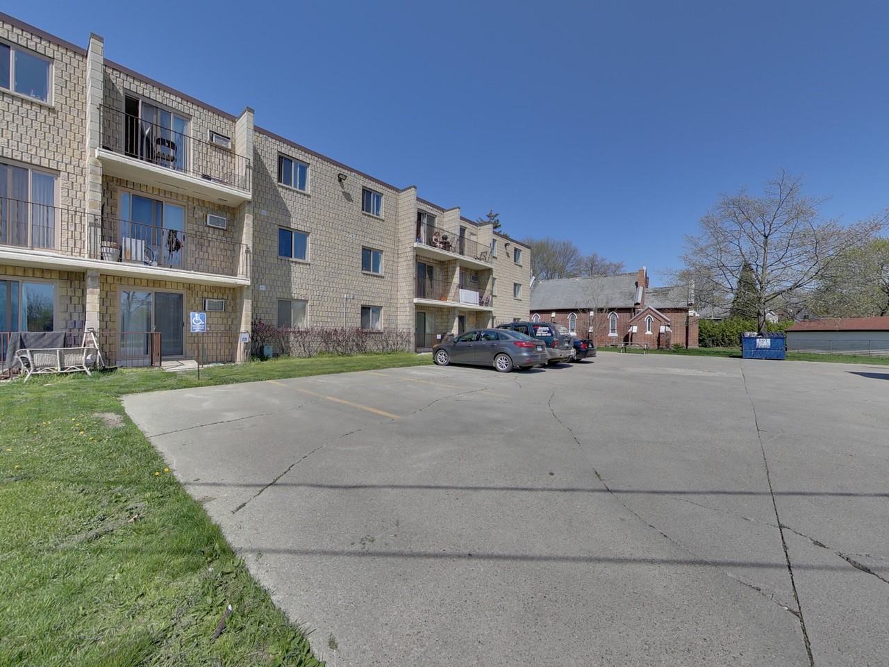 149 London Road - Photo 2 of 12