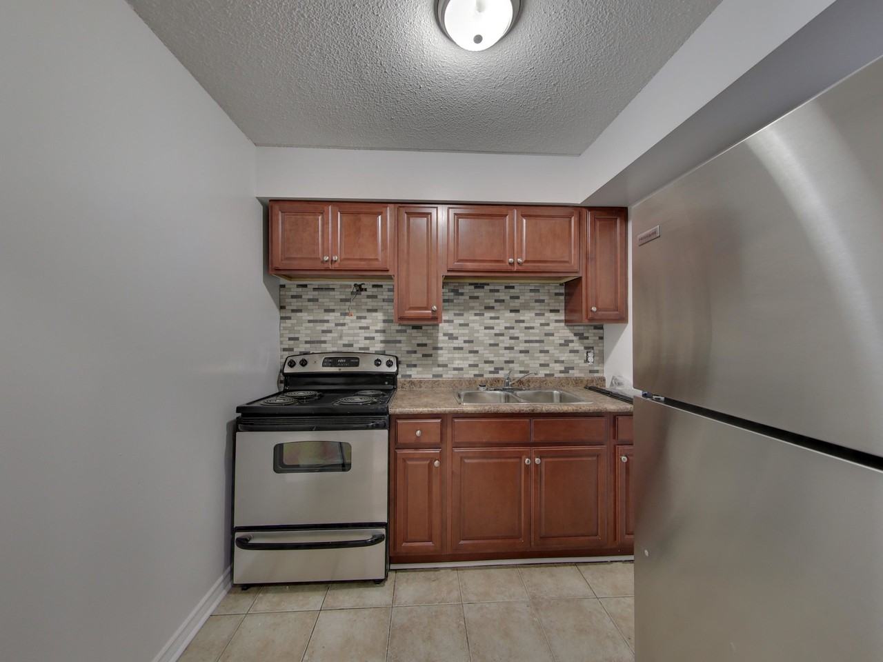 149 London Road - Photo 3 of 12