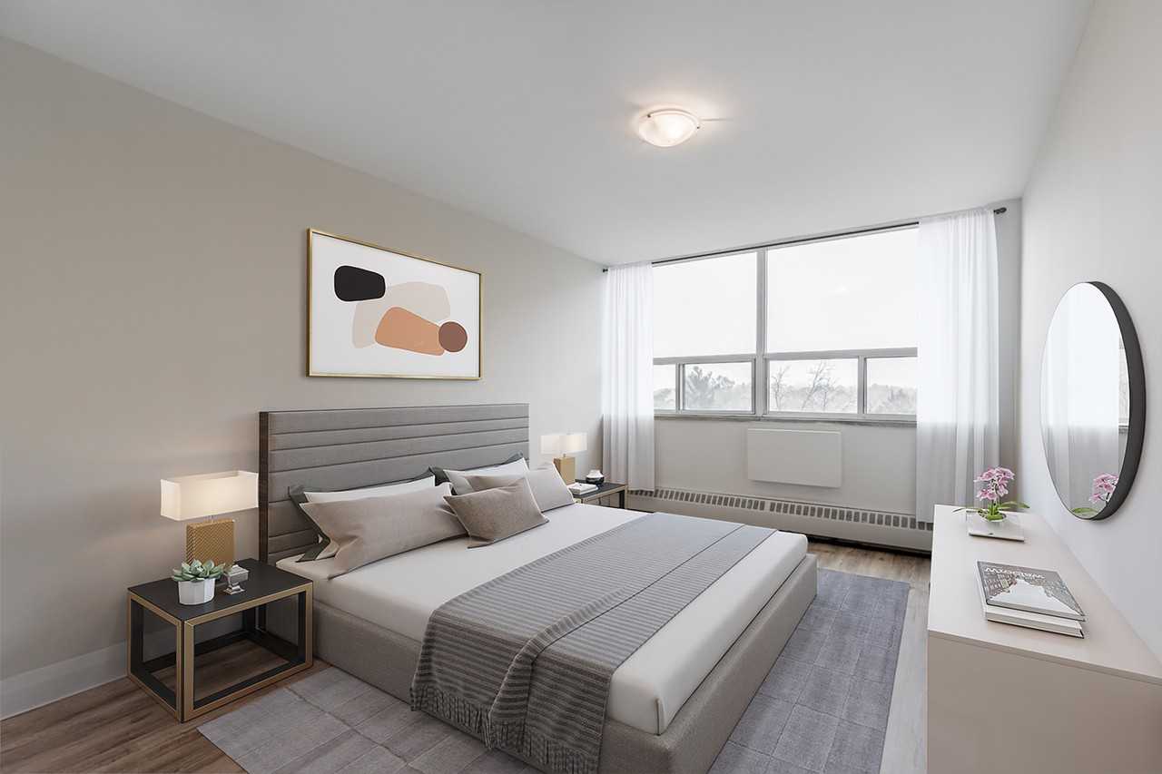 569 Sheppard Avenue West - Photo 6 of 16