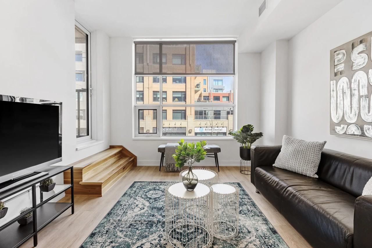 Milieu - Photo 5 of 19