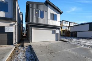 featured image of 7470 Klapstein Cres Sw