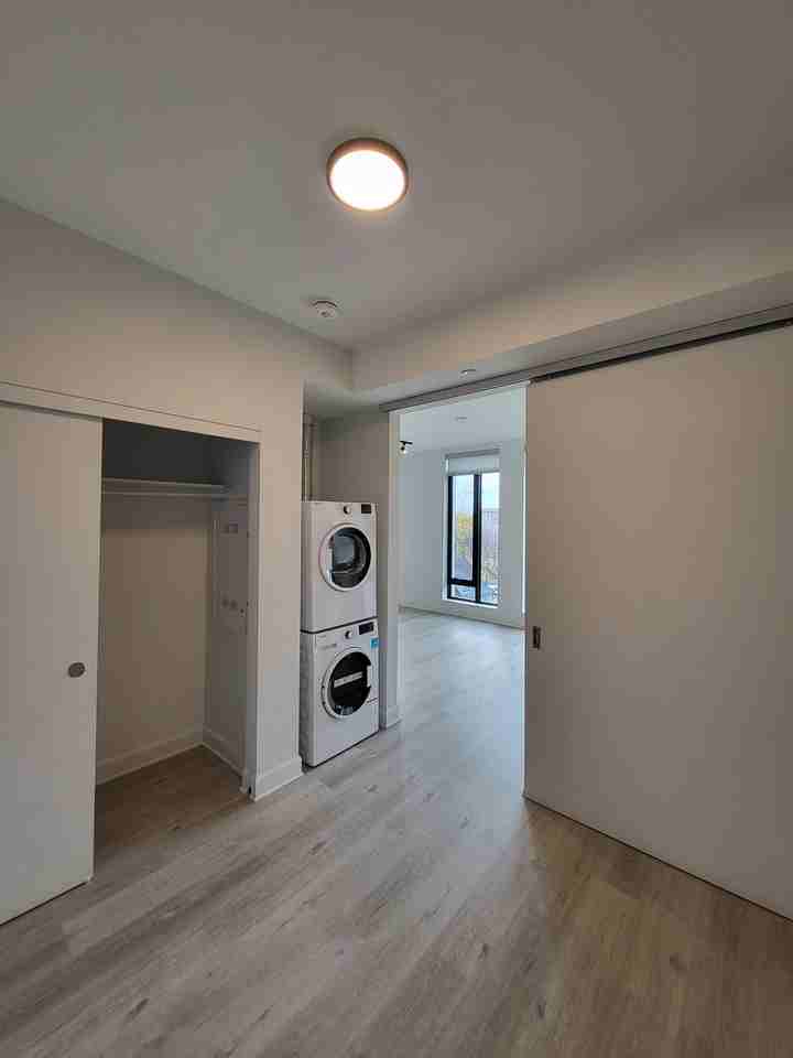 444 Bronson Ave - Photo 6 of 18