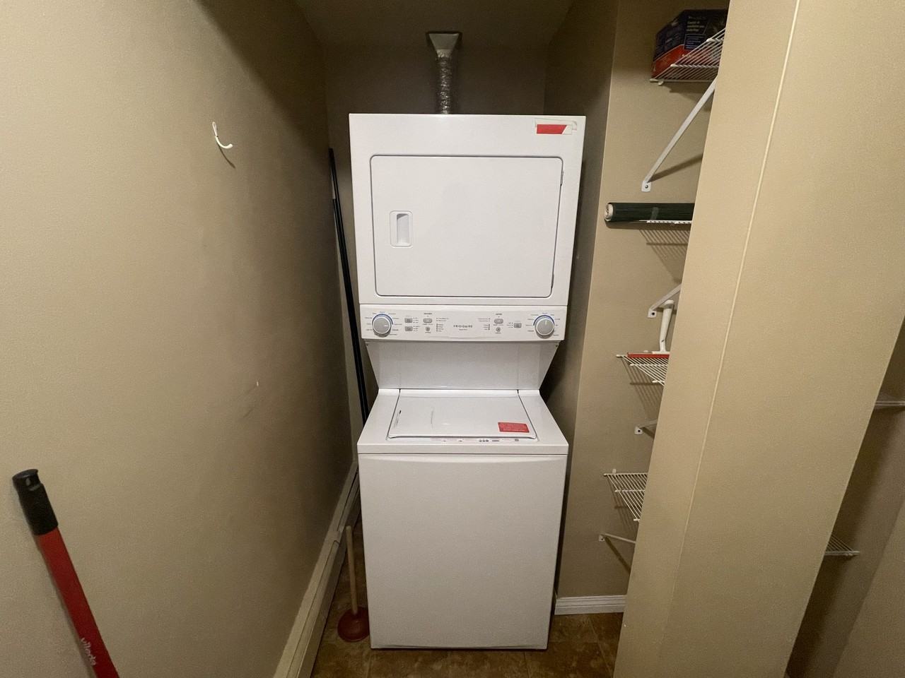 9904 90 Ave Nw - Photo 5 of 24