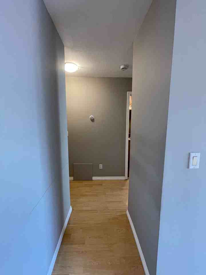 9904 90 Avenue Northwest - Photo 7 of 38