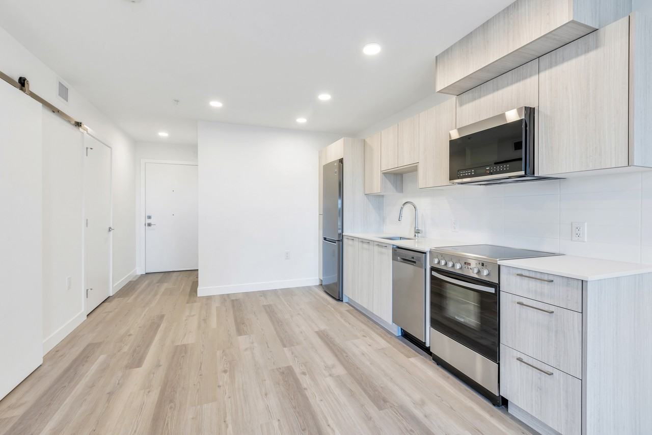 Laurel - 8605 Laurel St - Photo 5 of 50