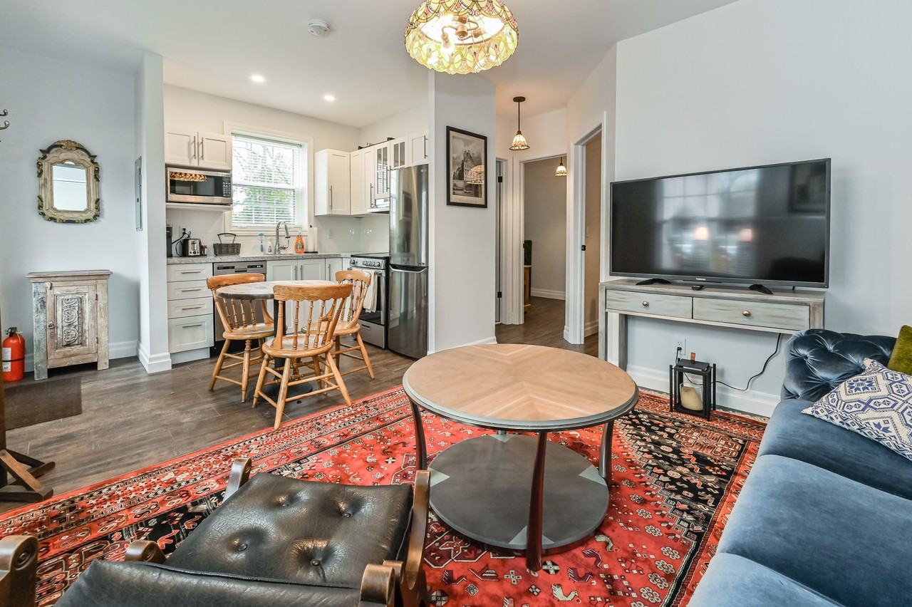 2014 Edinburgh Drive - Photo 3 of 43