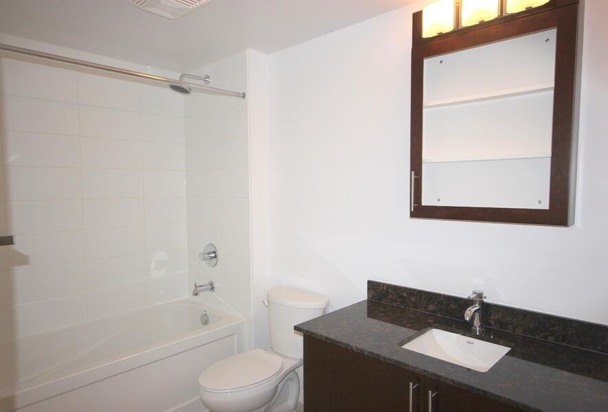 242 Rideau Street Unit 403 - Photo 7 of 12