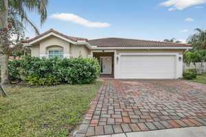 featured image of 1051 Nw 124th Ter