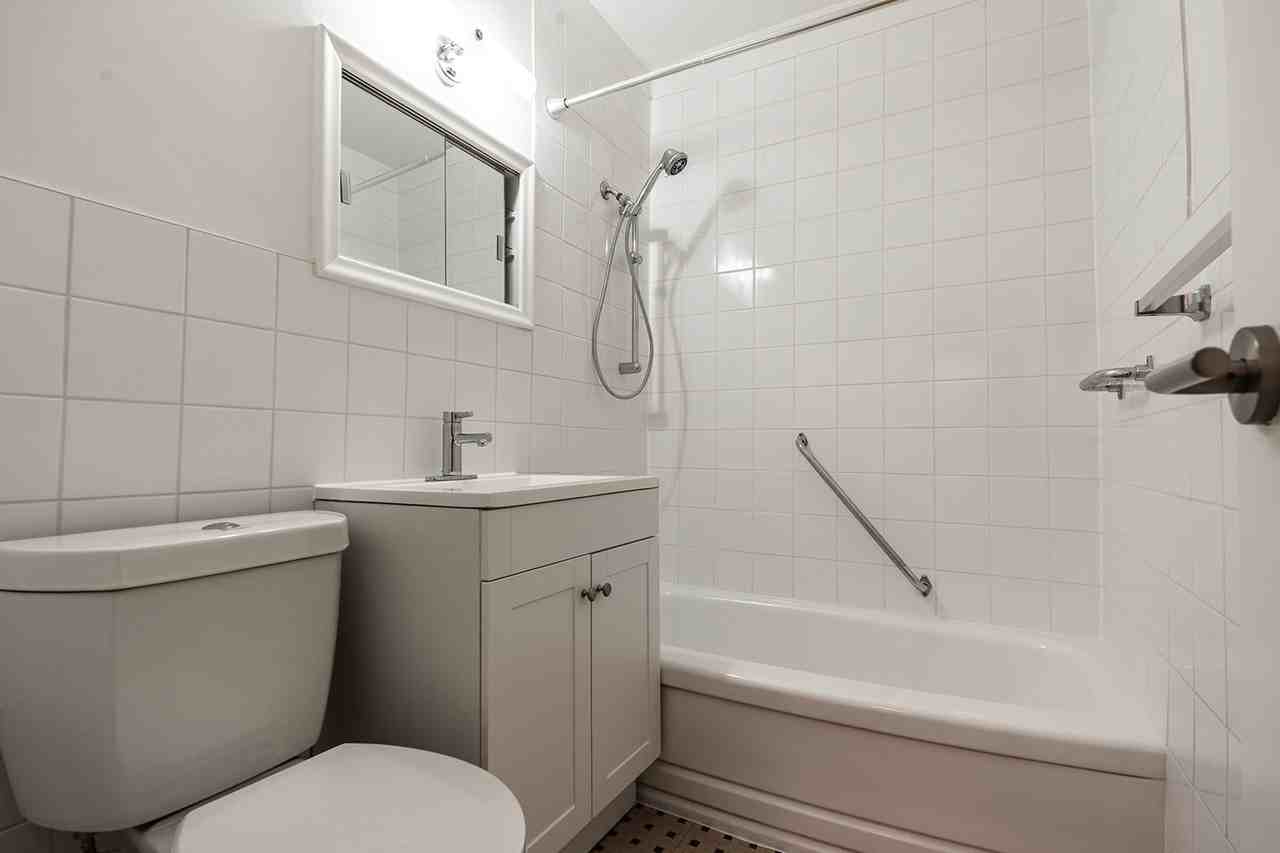 27-31 Paxtonia - Photo 7 of 42