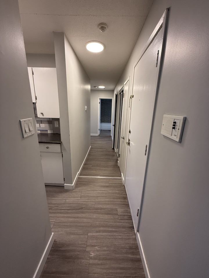 Pinecrest Manor LIMITED TIME: 1 MONTH FREE + FREE EARLY MOVE - Photo 6 of 18
