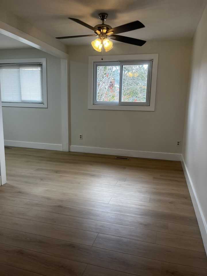 371 Blake St - Photo 5 of 13