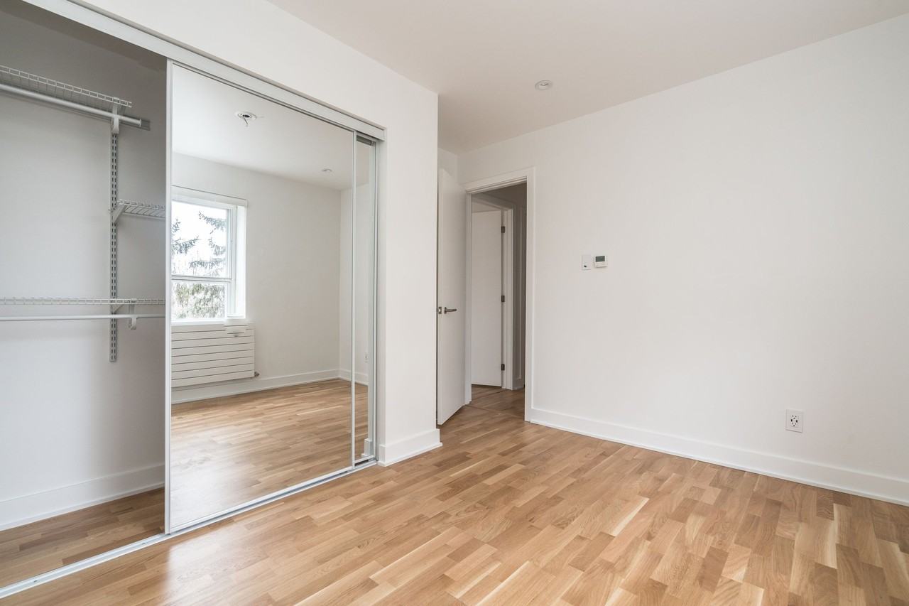 39, 47-49 Riverwood Parkway - Photo 6 of 11