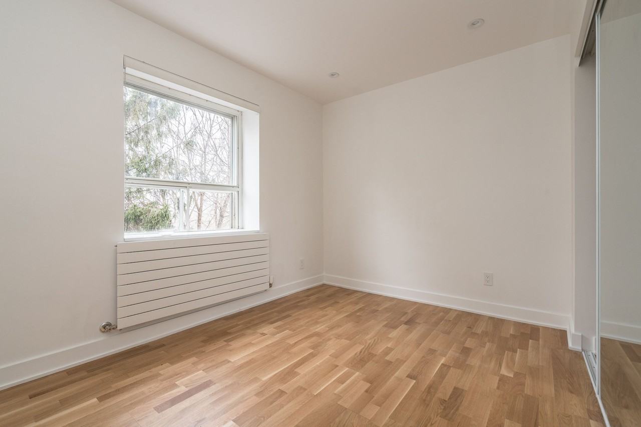 39, 47-49 Riverwood Parkway - Photo 7 of 11