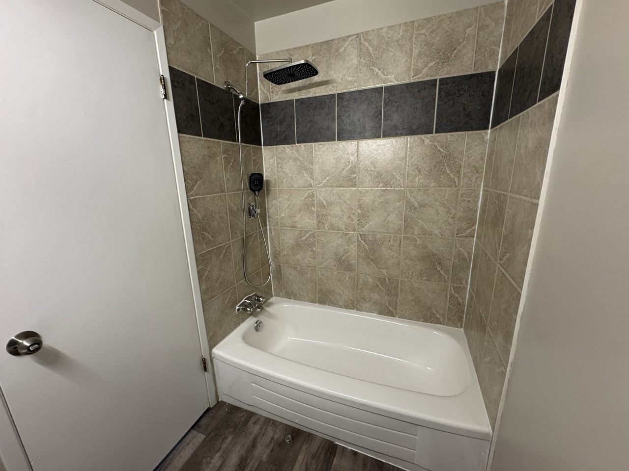 Chrysalis Apartments - Photo 7 of 31